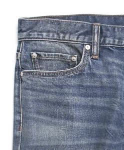 Local Straight Fit